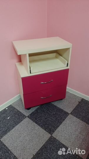 Педикюрная тумба