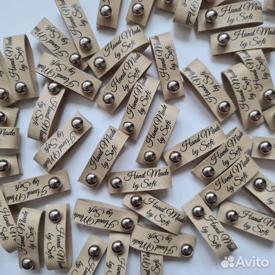 Ленты, наклейки, бирки с логотипом