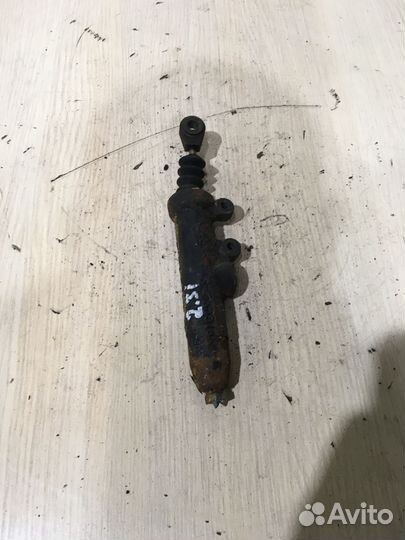 Цилиндр сцепления главный Мерседес W124