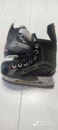 Хоккейные коньки bauer vapor x200 28 размер
