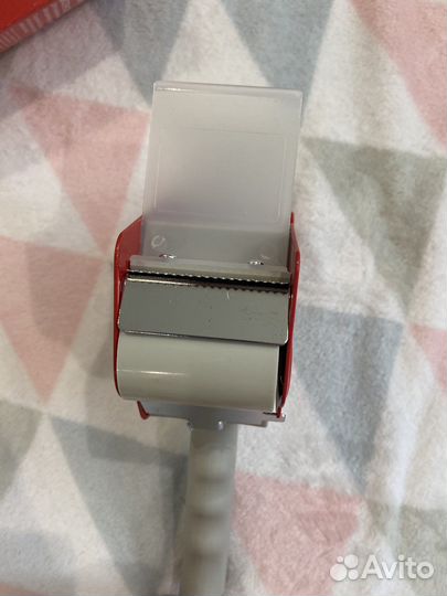 Диспенсер для скотча