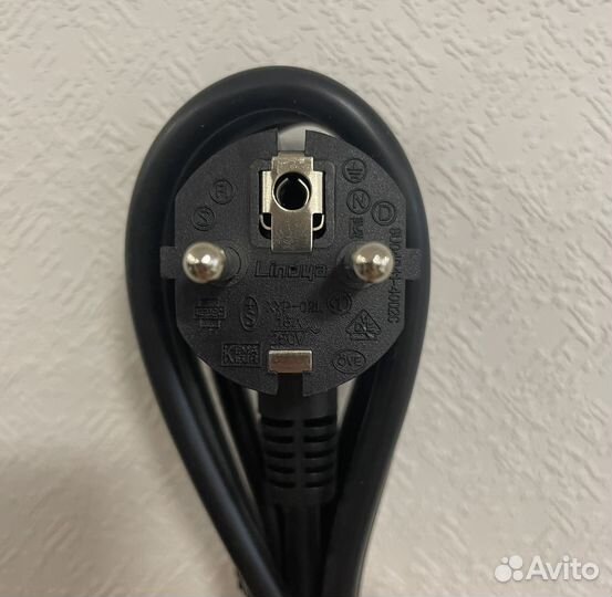 Кабель питания для компьютера C13