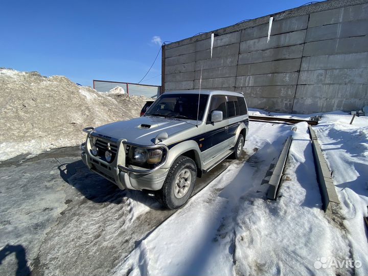 Mitsubishi Pajero 2.8 AT, 1996, 219 000 км