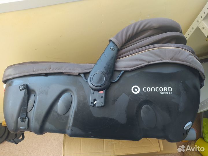 Автомобильная люлька для малышей