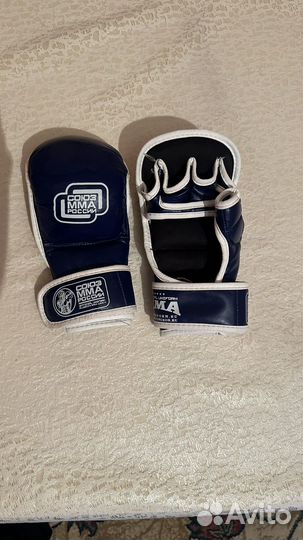 Перчатки для мма