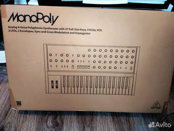 Аналоговый синтезатор Behringer MonoPoly