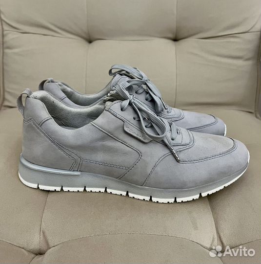 Кроссовки женскиеTamaris