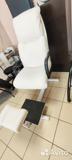 Педикюрное кресло на гидравлике бу