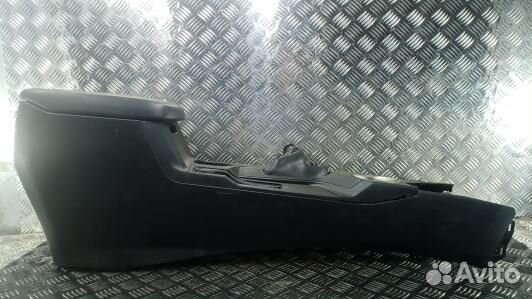 Подлокотник центральный toyota RAV 4 ZSA4 (5AG26IX