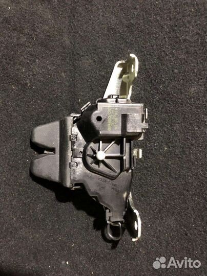 Замок багажника мерседес 205 купе