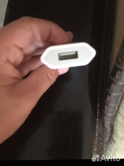 Зарчдный блок на iPhone