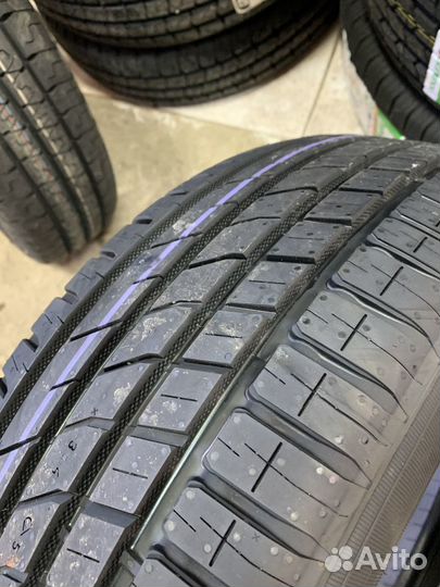 Ikon Tyres Nordman SX3 205/70 R15 96T