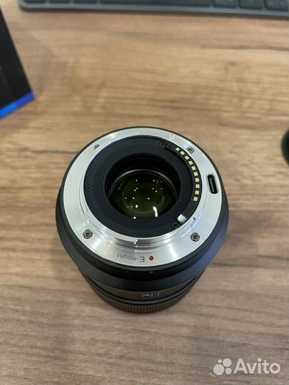 Объектив Sirui Sniper 23mm 1.2 AF Sony e