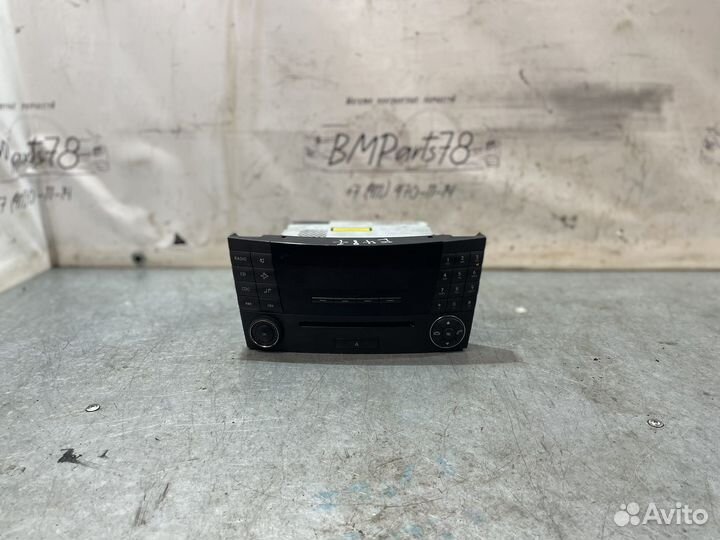 Магнитола Mercedes-Benz W211