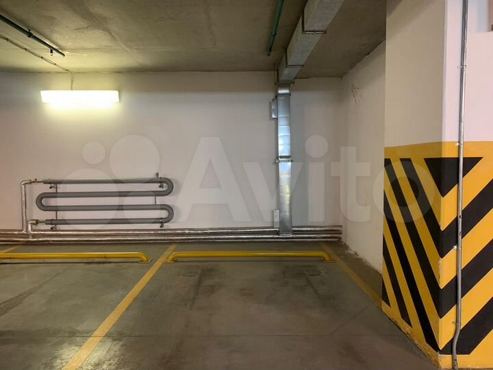 Машиноместо, 14 м²