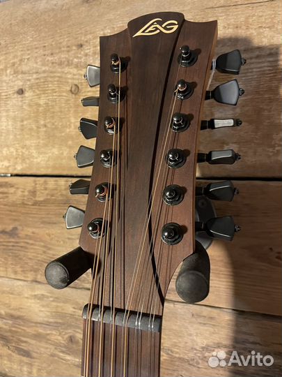 Гитара Двенадцатиструнная, массив. с подключкой