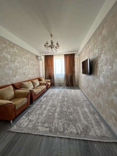 2-к. квартира, 85 м², 6/10 эт.