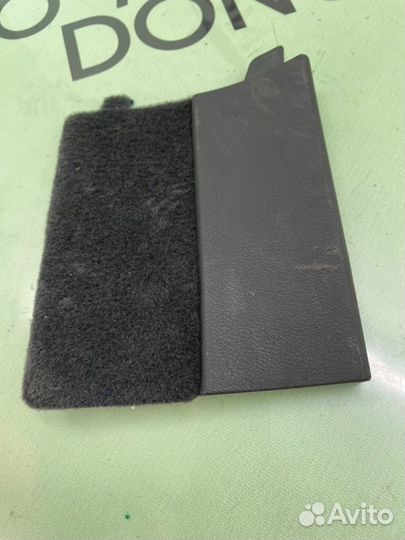 Накладка двери багажника Volkswagen Touareg 7L