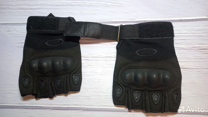 Перчатки тактические