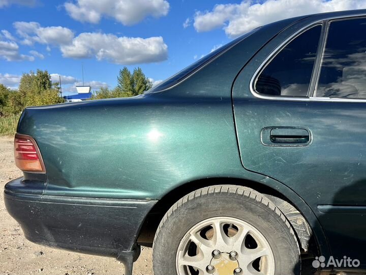 Toyota Camry 1.8 AT, 1993, 365 000 км