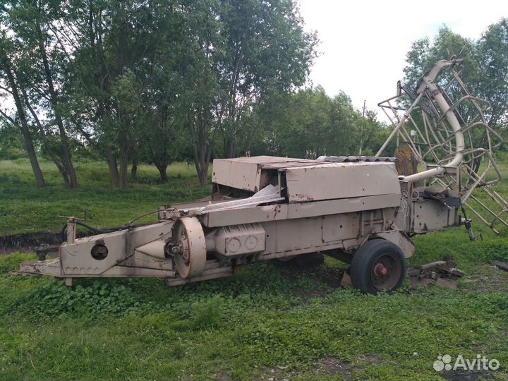Пресподборщик немецкий для маленьких тюков