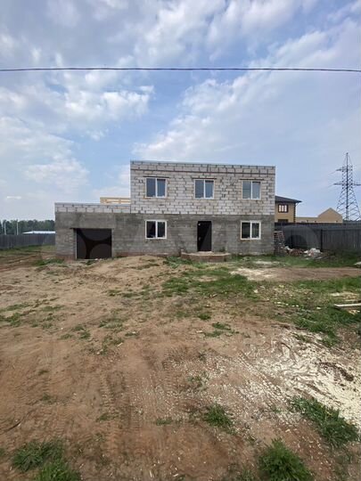 Коттедж 136 м² на участке 9 сот.