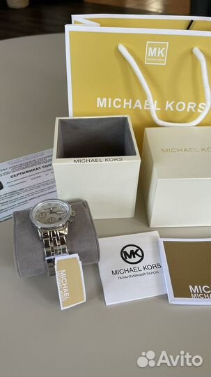 Часы michael kors с перламутровым циферблатом