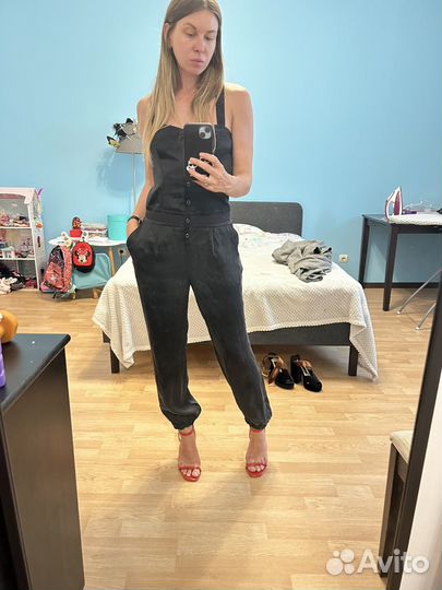 Комбинезон шелк Bebe 38/40 XS