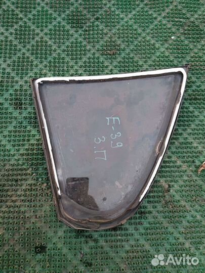 Задняя правая форточка BMW E39