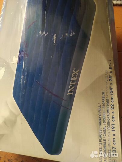 Надувной матрас с насосом