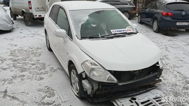 Блок управления стеклоподъемниками Nissan Tiida (C11) 25401-ZW80A