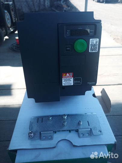 Преобразователь частоты ATV320U40N4C