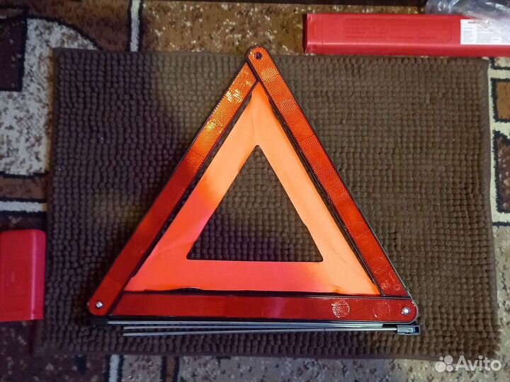 Знак аварийной остановки