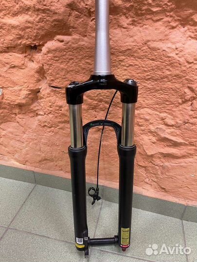 Вилка SR Suntour 29