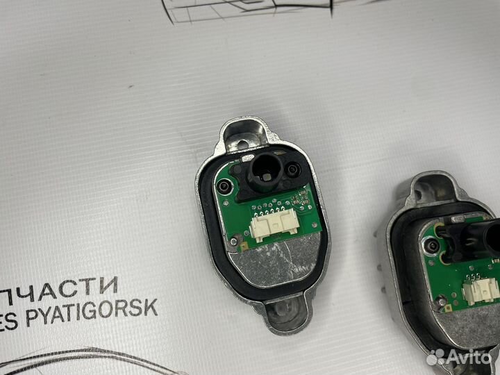 Блок ангельских глазок фар BMW F30 рестайлинг LED