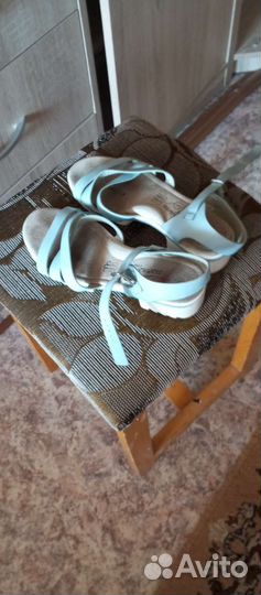 Продам босоножки 36р