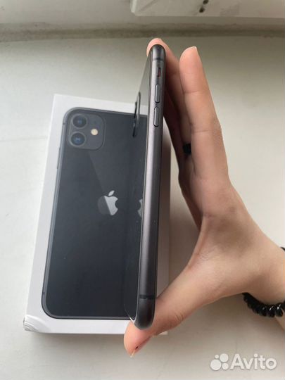 iPhone 11, 64 ГБ