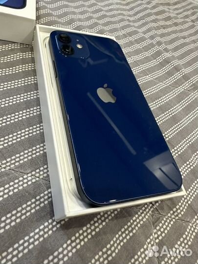 iPhone 12, 64 ГБ