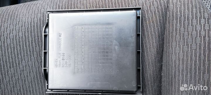 Полочка подлокотника на Митсубиси асх