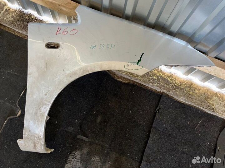 Крыло переднее правое Ford C-Max 2003-2010 минивэн