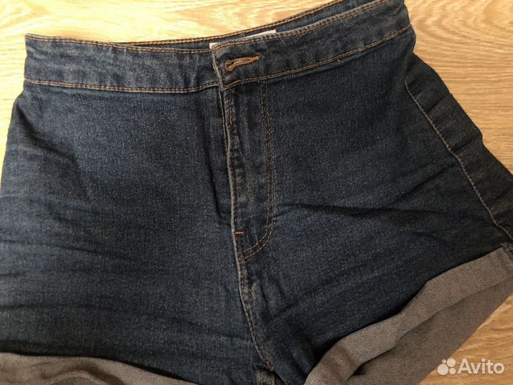Джинсовые шорты
