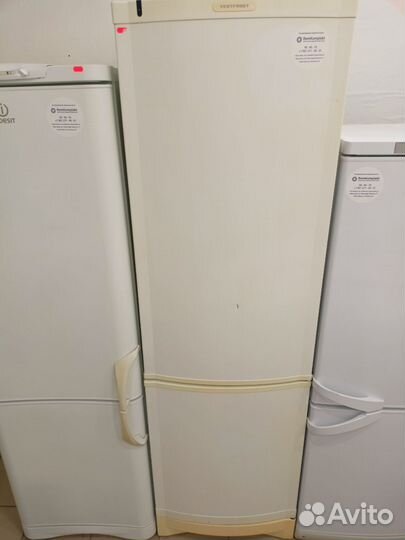 Холодильник Vestfrost SW 350 M