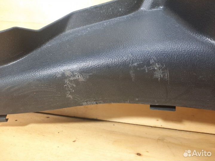 Обшивка салона задняя левая Mazda Axela BL5FP zyve