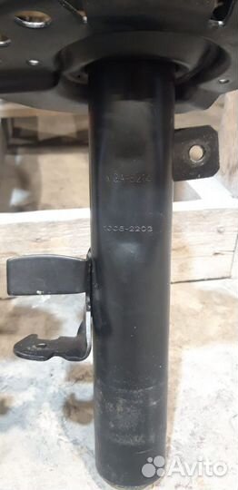 Амортизаторы передние