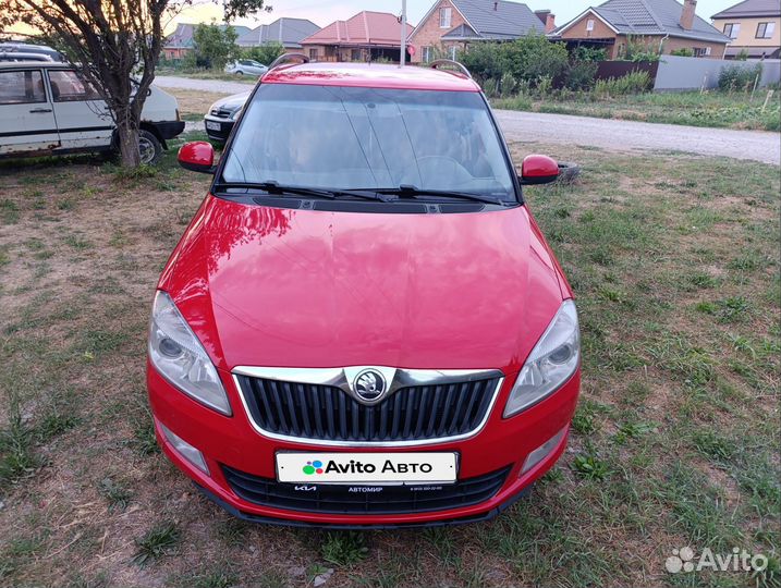 Skoda Fabia 1.6 AT, 2014, 200 000 км