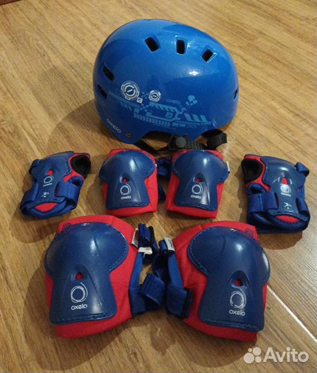 Шлем велосипедный детский,наколенники,налокотники