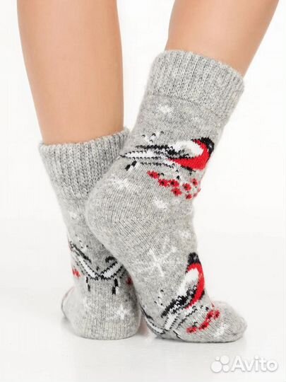 Комплект носки и варежки шерстяные вязаные