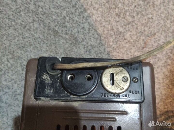 Автотрансформаторный регулятор напряжения