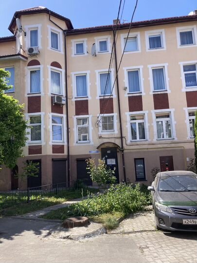2-к. квартира, 46 м², 1/4 эт.