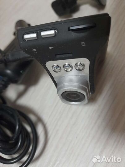 Видеорегистратор автомобильный DNS